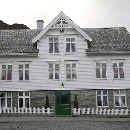 Alnes Gard