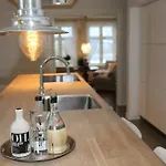 Lägenhet Alnes Gård *
